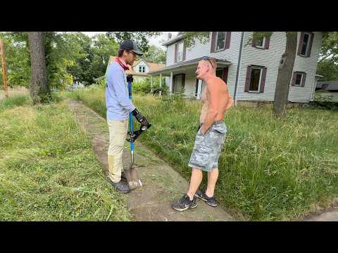 This yard had the whole neighborhood ANGRY