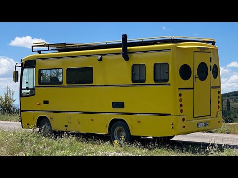 MADE A CARAVAN FROM SCRATCH IN 22 MINUTES | DIY Campervan Start to Finish