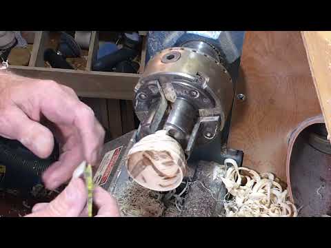 Richard Raffan turns two small maple bowls in real time.