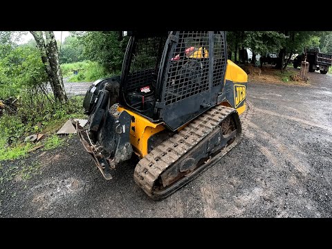 Buying and fixing a mono boom skidsteer JCB 180T : Part 1