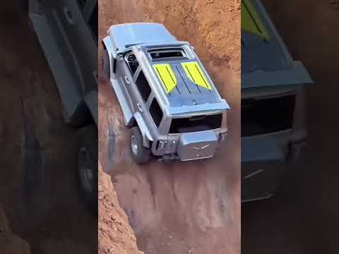 These off-road driving situations are extremely dangerous #car  #offroad #4x4