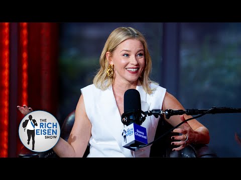 Elizabeth Banks on Casting Green Bay Packers Players in ‘Pitch Perfect 2’ | The Rich Eisen Show