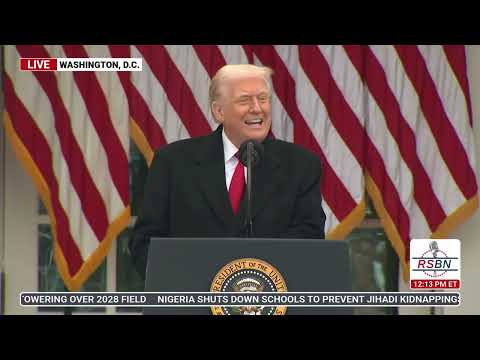 WATCH: President Trump and Melania Trump Participate in the Thanksgiving Turkey Pardoning - 11/25/25