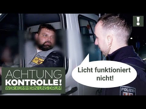 Unbeleuchteter Transporter gestoppt! 🛑 Unidentifizierbarer Beifahrer? | Achtung Kontrolle