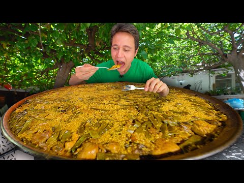 Authentic Spanish Paella!! HUGE PAELLA + Market Food Tour in Valencia, Spain!