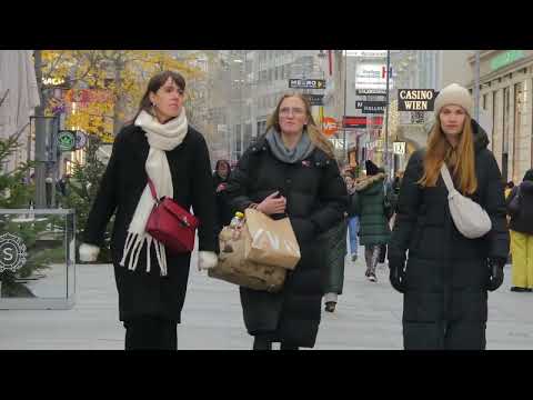 2025 AUTUMN FASHION IN THE STREETS BEAUTIFUL, STREET STYLE FASHION 2025