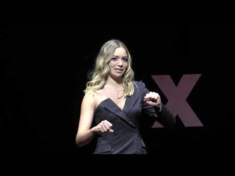Está bien, no estar al 100, para poder dar tu 100. | Karla Huerta | TEDxCamelinasAve