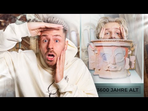 HIDE and SEEK ALONE AT NIGHT in the MUSEUM for 10,000€