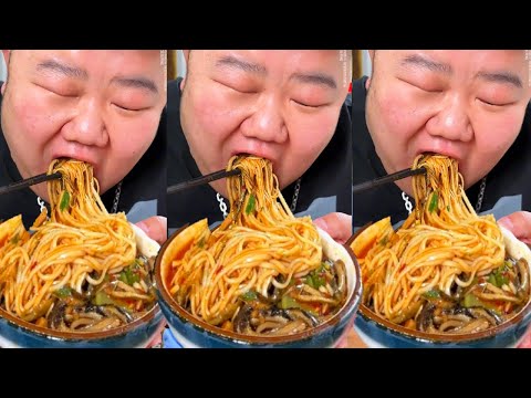 【大胃王挑戰】挑戰花730元吃四川排名第一鱔魚絲! 100元一斤超大盆比臉還大,鱔魚裹滿辣油大口吸著吃過癮|Food Challenge