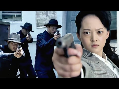 美女被日軍特務跟踪，正當特務準備下手時，對方直接轉身反殺！⚔️ 抗日 Kung Fu #抗日 #電影 #功夫