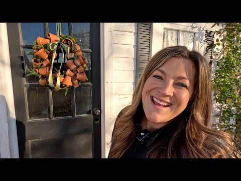 DIY Mini TerraCotta Pot Wreath! 😍😍😍 // Garden Answer