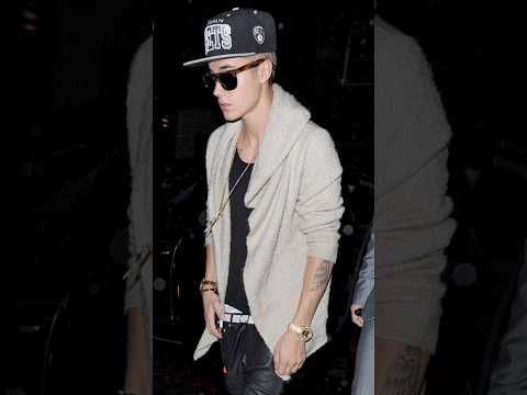 Justin Bieber #justinbiebervideosong# let me love you