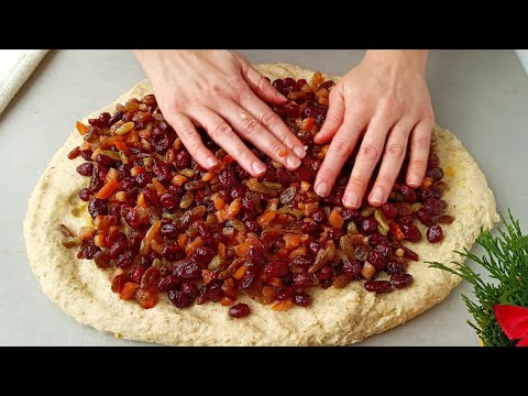 Штолен.Я випікаю по 20 шт. Потім їмо 2 місяці.