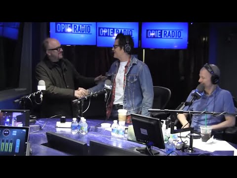 Johnny Knoxville & Louis CK (Full Interview)