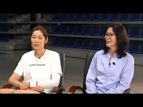 郎平&朱婷！中国女排传承者的“跨时代对话”
