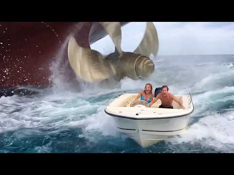 Idiots In Boats Caught on Camera