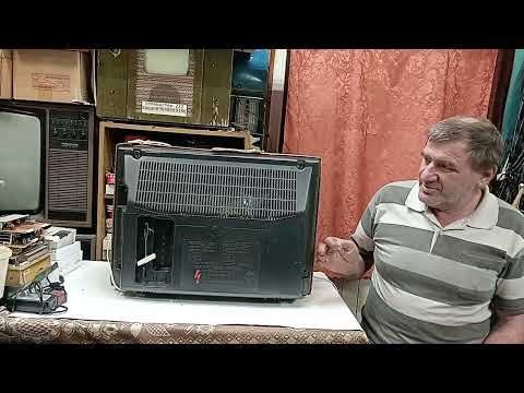 Новый телевизор "Рекорд-350" 34 года  хранился упаковке.