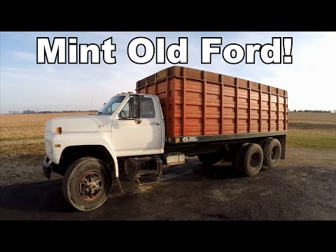 Sweet 1984 Ford F-800 - No Headlights, Air Leaks, Bad Brake Valve.