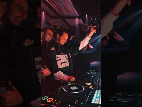 Catch the vibe and listen to this “Turn The Lights Off” remix by Joshua Robbie & VYTO on Spinnin’🔥