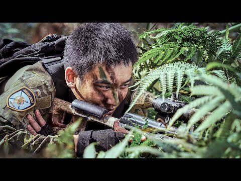 A female special force was injured，sniped at the criminal，fought back forcefully!