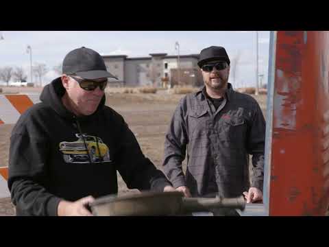 Roadkill S09E06 D100 Pick Up Rescue