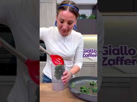 PASTA con CREMA di SPINACI e GUANCIALE CROCCANTE💚🍝 #Shorts