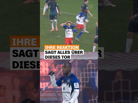 Auf dem Papier Innenverteidiger, in der Realität Traumtorschütze! 🤯 | sportstudio | #shorts