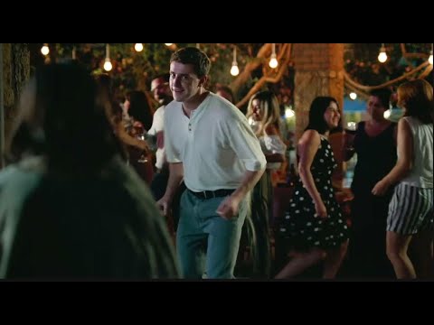 when his dance moves make you cry (Aftersun essay)