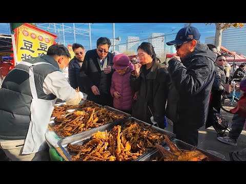 China’s Food Market in Beijing | Crispy Beef Pastry, Sweet Popped Chestnut & More Local Delights