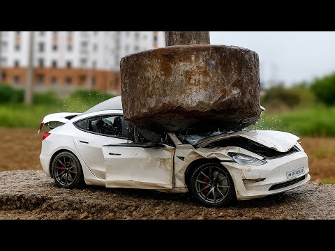 Crash Test of Tesla Model 3 Diecast Model - Car Crash Test