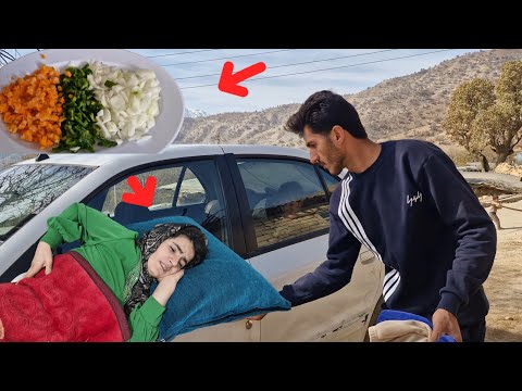 Difficult moments: How does Hojjat encourage Zohra?