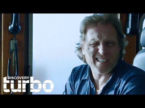 Sig BLOWS UP When Jake Crosses Him! | Deadliest Catch