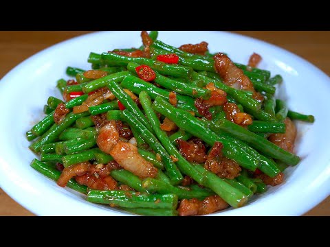 炒豆角有人焯水，有人过油，原来一开始就做错了，酒店老厨师教我最好吃的做法，脆嫩入味，放一天都不变色#like #美食 #recipe
