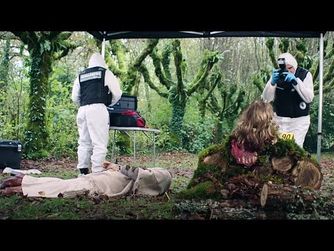 ОБЕЗГЛАВЛЕННАЯ КОРОЛЕВА АРАУКАНИИ НАЙДЕНА В САДУ УНАСЛЕДОВАННОГО ЗАМКА! Убийства В Зеленом Перигоре