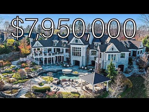 Touring Santa's $7,950,000 Lake House