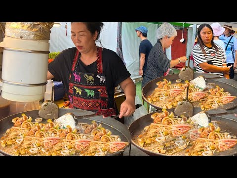 Sold Out in 2 Hours! Pad Thai Seafood $1.5 Cooked by Hard Working Mother Chef | Thai Street Food