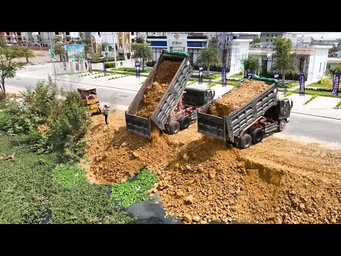 Start A Landfill Using Dozer KOMATSU D31PUSHING SOIL, Dump Truck pour soil with