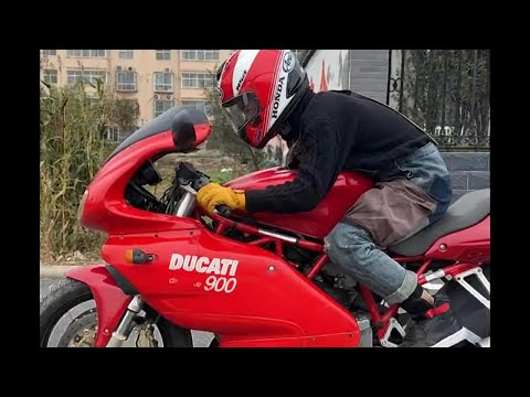 Restoring a Rare Ducati 900SS Motorcycle | Truly the Ferrari of the Motorcycle World