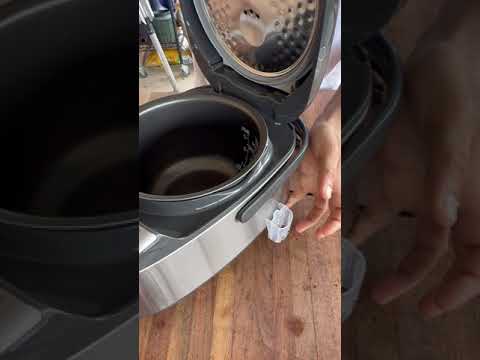 Unboxing : [Zojirushi Induction Heating System Rice Cooker &amp; Warmer NP-HCC10]