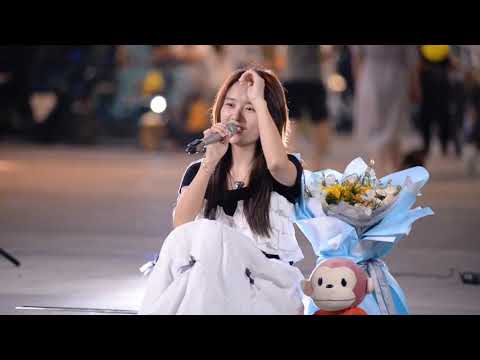 《純分享》尹夢琪 一开口就醉了！街头翻唱光良的《第一次》，听了有没有想起初恋！