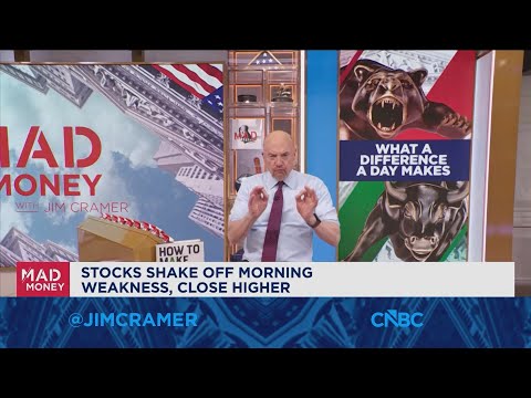 Stop making moves because of false tells, says Jim Cramer