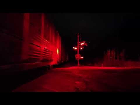 Railfanning the CPKC River Subdivision at Night in Dresbach #fyp #railfanning 