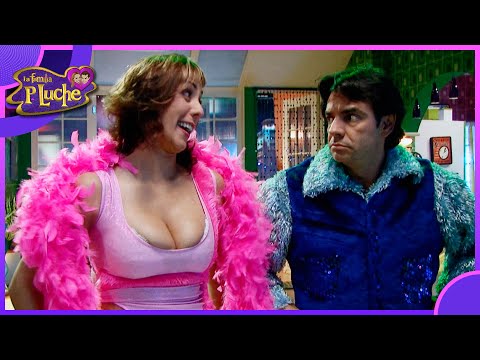 Ludovico y Federica son invitados a la reunión de ex alumnos | La Familia PLuche 1/4 | C14 T2