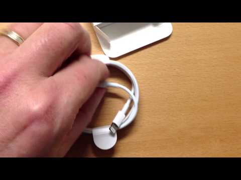 Unboxing the Apple Lightning to USB Cable