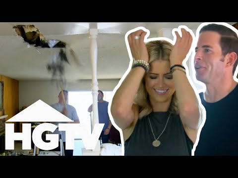 Tarek & Christina Buy A House That Has A 'Secret Stash Of Money'?! | Flip Or Flop