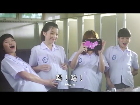 搞笑电影：全校女孩都是大肚子，并以此为荣，只因学校有奇葩规定