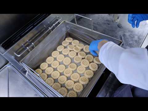 Sweet and sticky! Korean glutinous rice candy