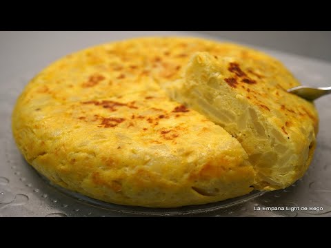 Potato and Onion Omelette. Spanish Omelette Recipe with Tips