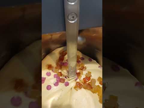 mixing panettone in 15 seconds