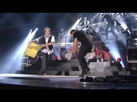 Van Halen - Somebody Get Me A Doctor (Live at the Tokyo Dome 2013) [PROSHOT]